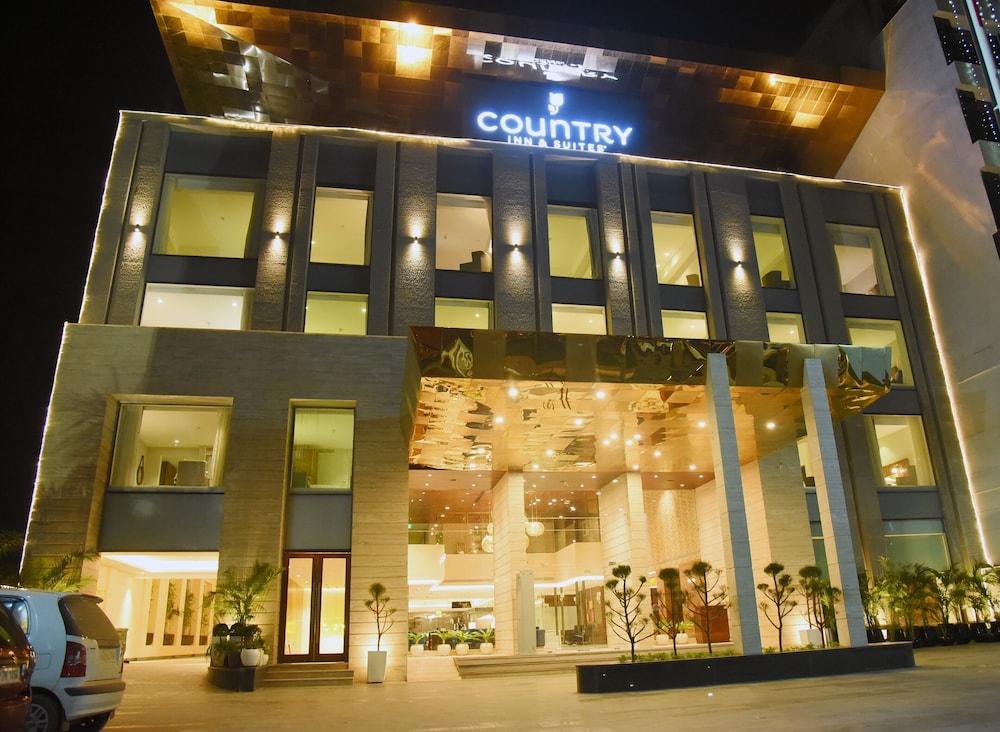 Country Inn & Suites By Radisson Chandigarh Zirakpur Dış mekan fotoğraf