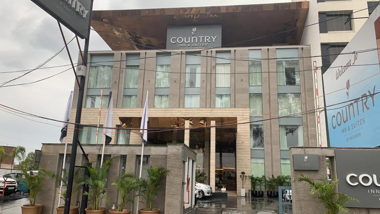 Country Inn & Suites By Radisson Chandigarh Zirakpur Dış mekan fotoğraf